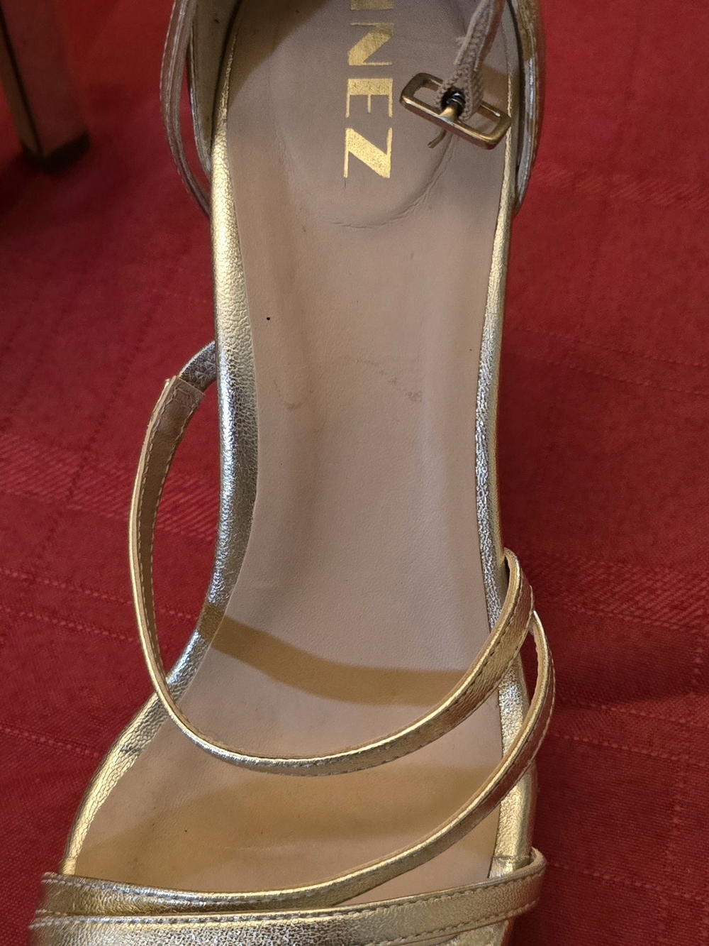 INEZ Gold High Heels 👠 - Picture 4 of 4